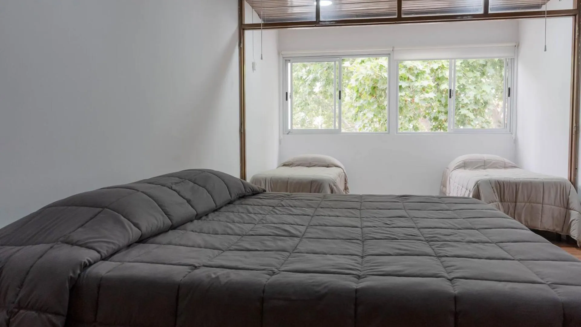 Hostel Casa Roble Mendoza