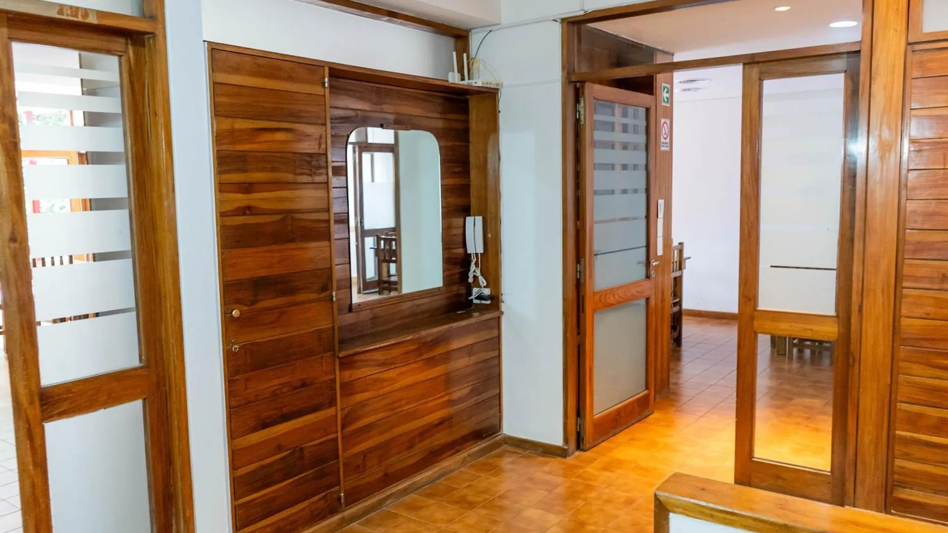 Hostel Casa Roble Mendoza 0*,  Argentina